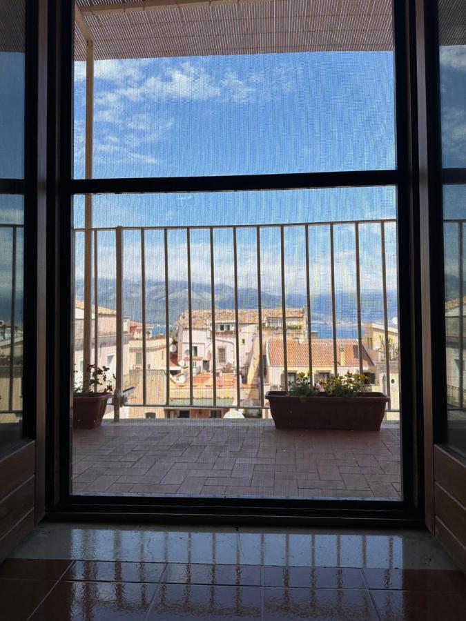 Apartamento La Finestra Sul Duomo Gaeta Exterior foto